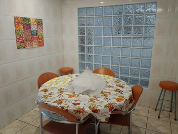 3 Bedroom Flat & Apartment