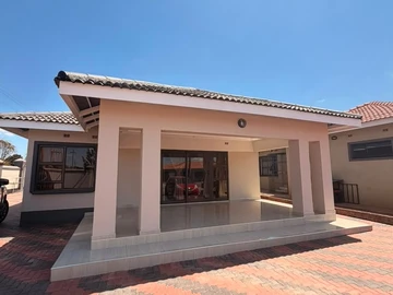 4 Bedroom Townhouse Complex