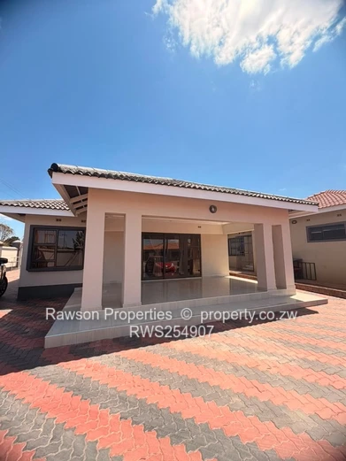 Neat 4 Bedroom Borrowdale Villas For Sale (Sole Mandate)