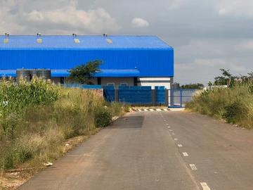 Commercial & Industrial Land