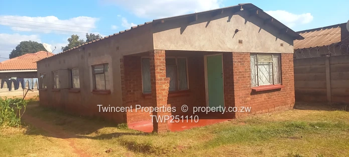 7 roomed house for sale (Sole Mandate)