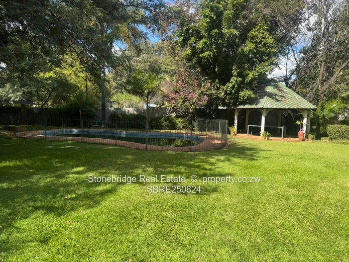 Beautiful 4 bedroomed House in Hillside for sale