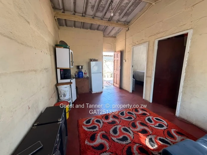 Core House For In Glen Norah 