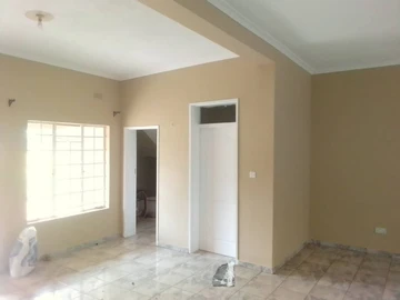 3 Bedroom Flat & Apartment