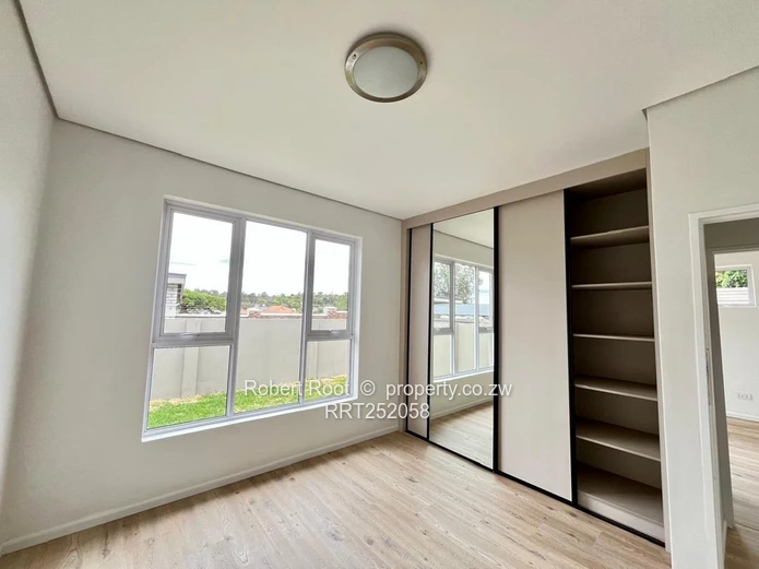 3 bed modern cluster home in Borrowdale Brooke