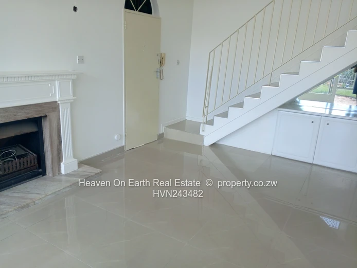 Neat duplex  garden apartment to rent !  (Sole Mandate)