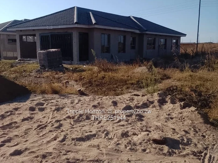 Serviced 300m² Nyabira Stand — Tarred Access & Main Road