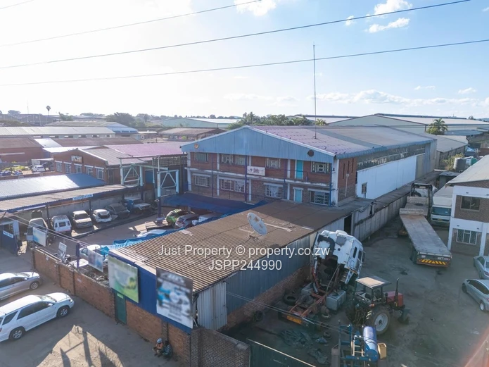 WILLOWVALE INDUSTRIAL- Look no further!!! 