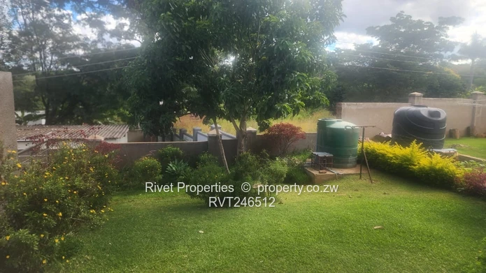 Duplex Townhouse To Let = Vacant