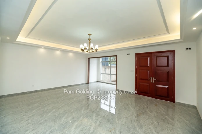 Luxury 4-Bedroom Duplexes in the Heart of Strathaven (Sole Mandate)