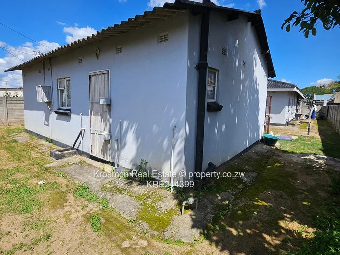 4-Bed Home with 2 bedroomed Flatlet, Garden in Marondera/morningside