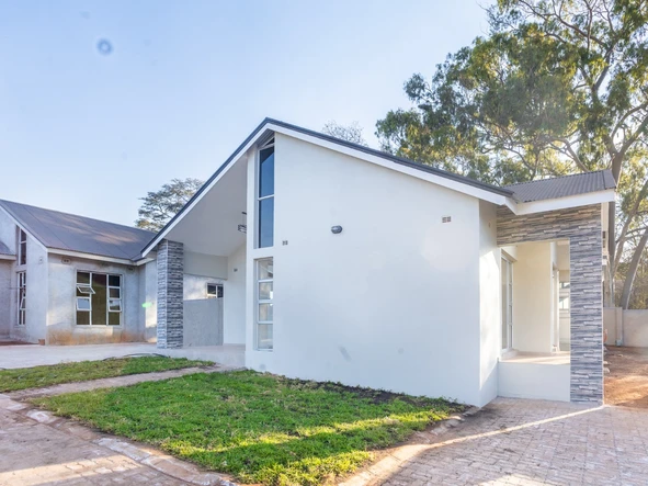 4 Unit Townhouse Complex