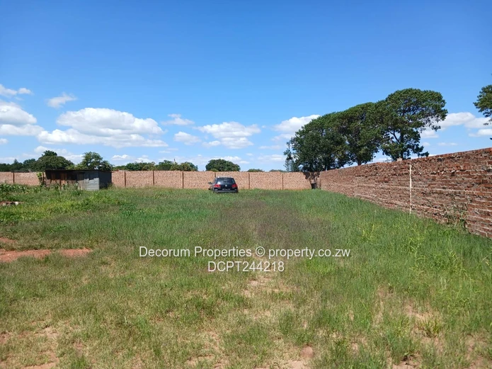 For Sale: 4000m² Residential Stand in Greendale, Letombo