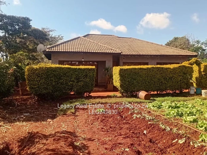 Walled Shawasha Hills 3-Bed on 2,164m² with Borehole