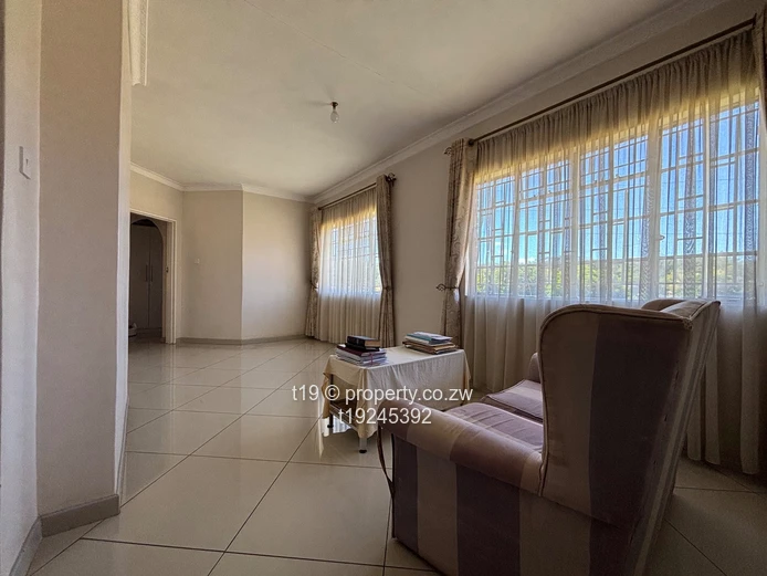 MAIN ROAD FRONTAGE - GREAT INVESTMENT 5 bedroom house 