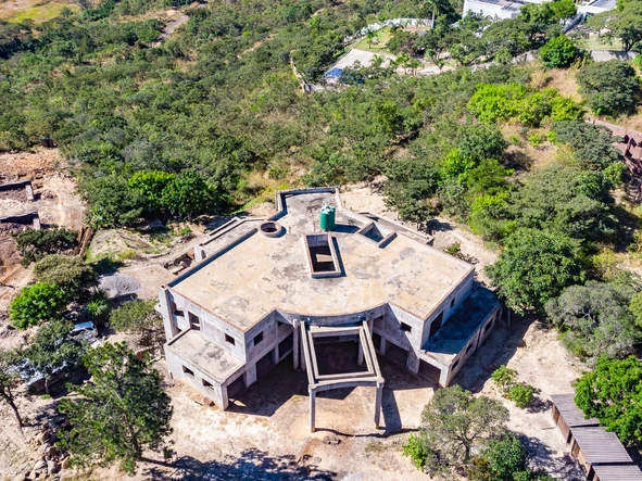 8 Bedroom House