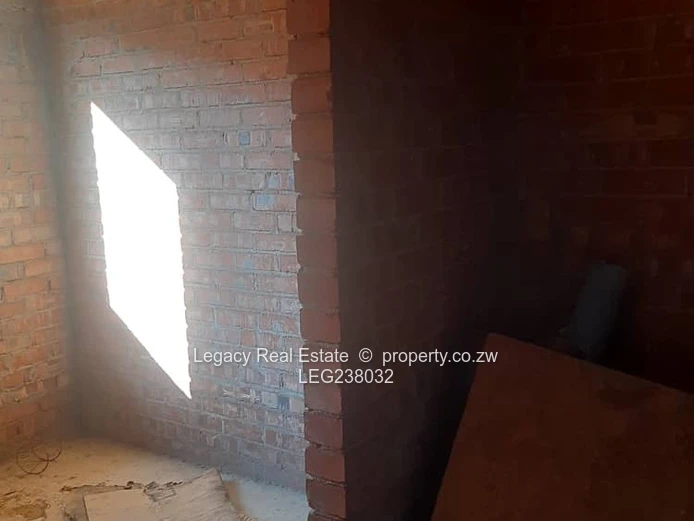 Exceptional  Value Townhouse ,Prime Incomplete Home in Secure Mabvazuva Estate