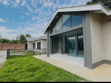 2 Unit Townhouse Complex