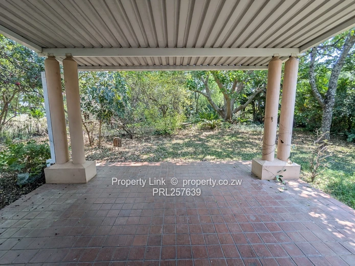 Bridgeways Renovated 3-Bed Townhouse - Available Immediately!
