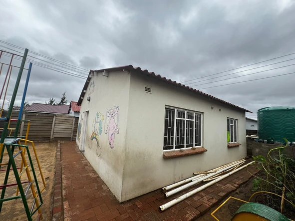 2 Bedroom House