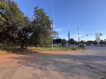 Second Street Prime Commercial Stands for Sale
