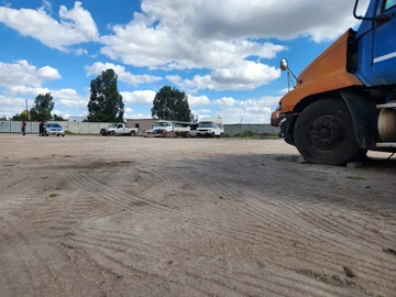 Commercial & Industrial Land