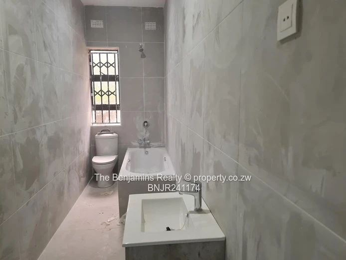 2 Bed, 1 Bath Townhouse To Let In Emerald Hill