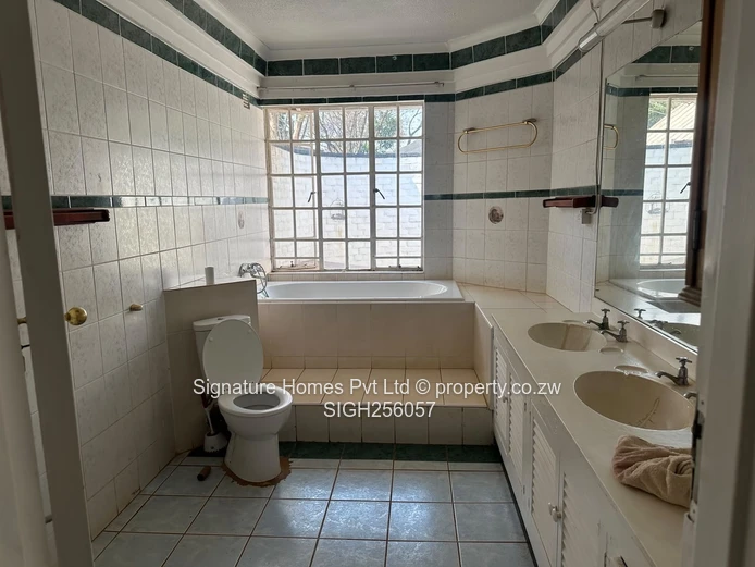 5 Bedroomed House For Sale - Good Location (Sole Mandate)