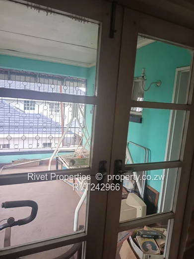 Eastlea Gardern Flat For Sale Along Robert Mugabe - Share Certicicate