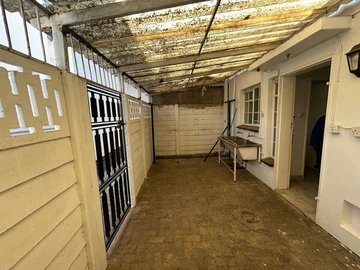 2 Bedroom Garden Flat