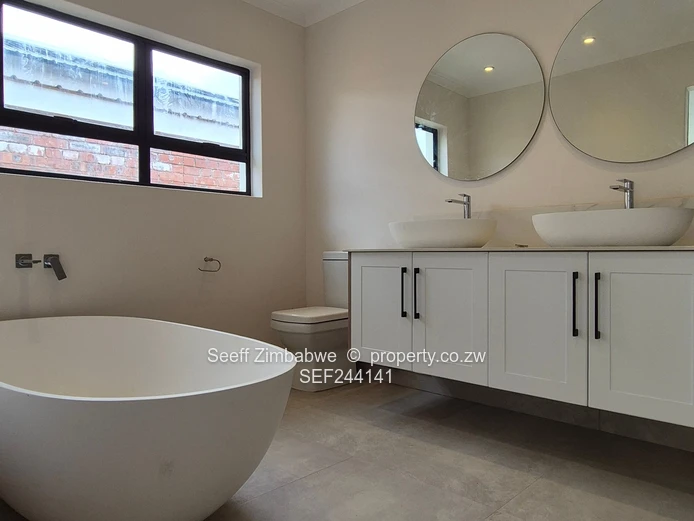 Elegant New Townhouses on Princess Drive, Newlands