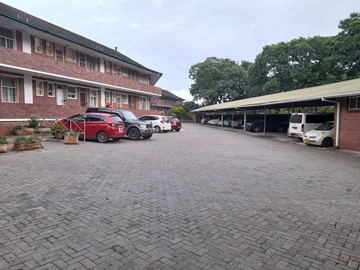 3 Bedroom Garden Flat