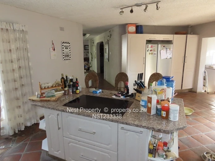 Location- 4 Bedroom House + Cottage In Colne Valley