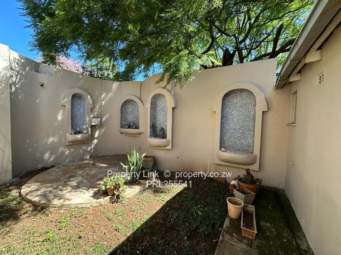 Elegant Emerald Hill House For Rent