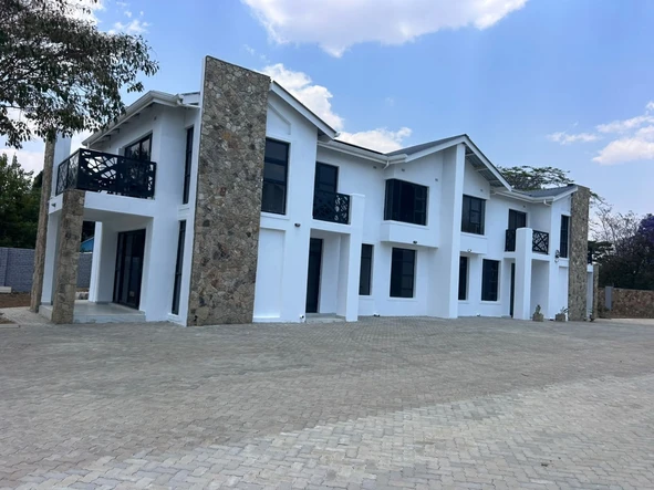 4 Bedroom Townhouse Complex