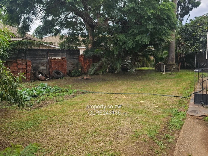 Mabelreign 3-Bed House — Garden, Garage & Staff