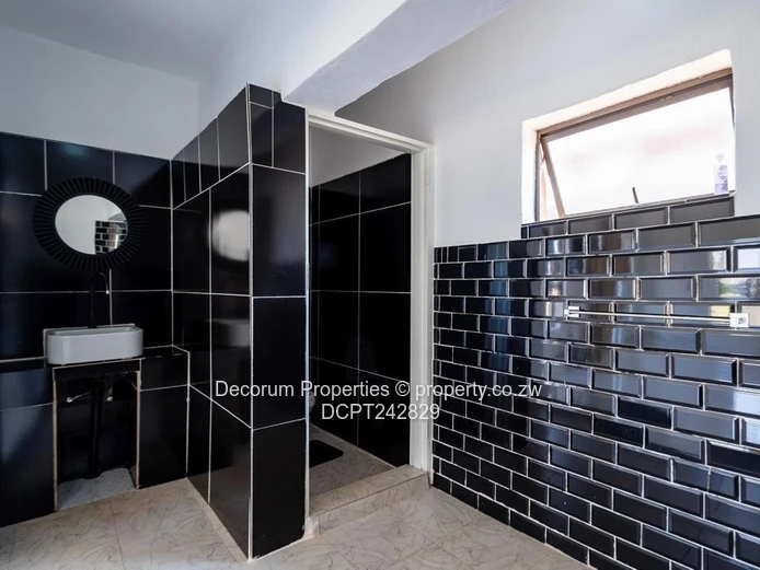 **Prime Lodge Opportunity in Victoria Falls !**