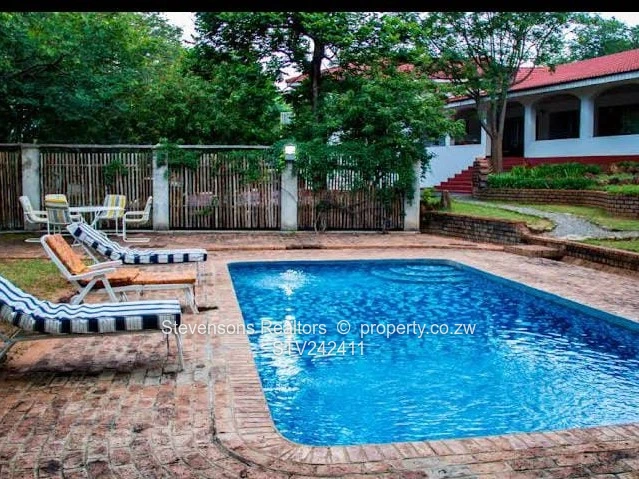 Guest Lodge For Rent (Victoria Falls)