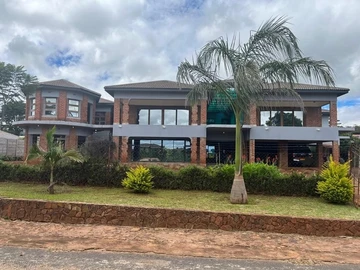 7 Bedroom Townhouse Complex