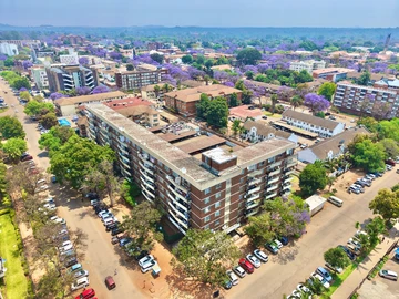 2 Bedroom Flat & Apartment