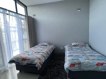 6 Unit Townhouse Complex