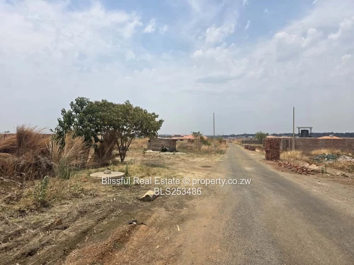 2000sqm stand for sale in pomona Estate Harare