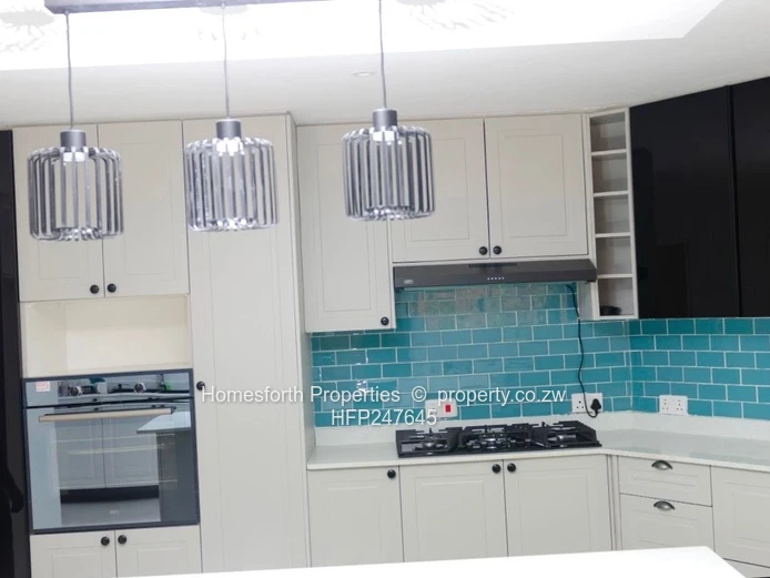 Glen Lorne 8 Bedroomed House To Rent
