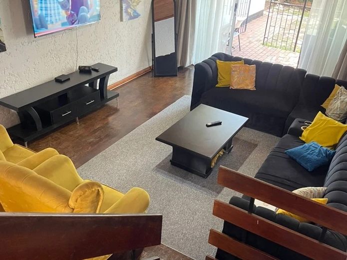 Avenues 2bed furnished garden flat 