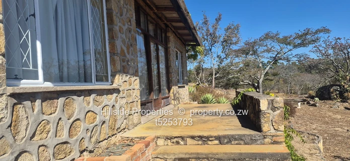 House of stones for sale  (Sole Mandate)