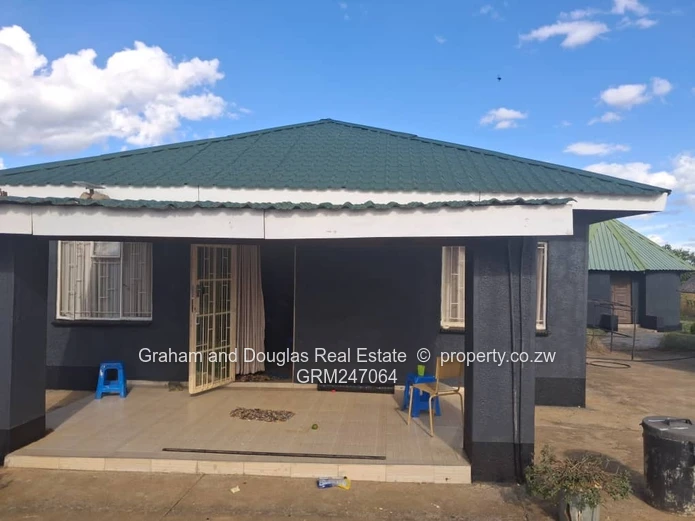 Kadoma Sabona bona plot for sale