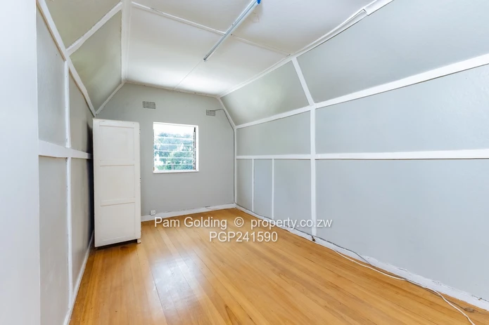 Classic Cape Dutch Architecture in Greendale North / Highlands