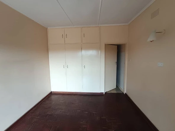 Flat & Apartment
