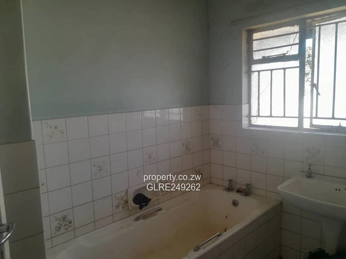 Gated 3-Bed Greendale Home with Verandah & Solar