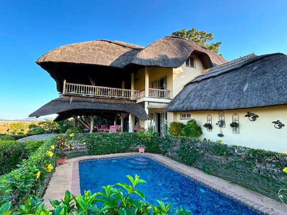 Hotel & Lodge